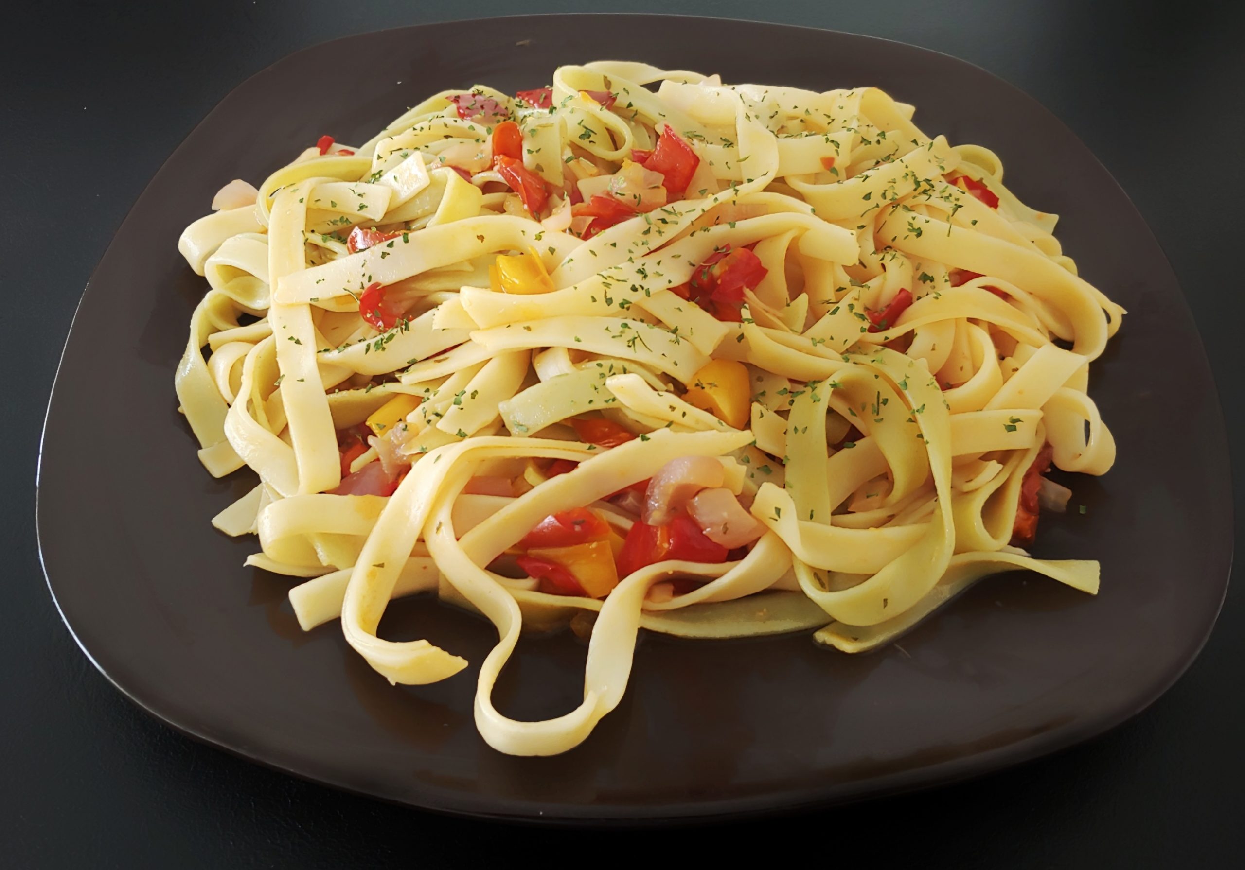 TALLARINES CON VERDURAS